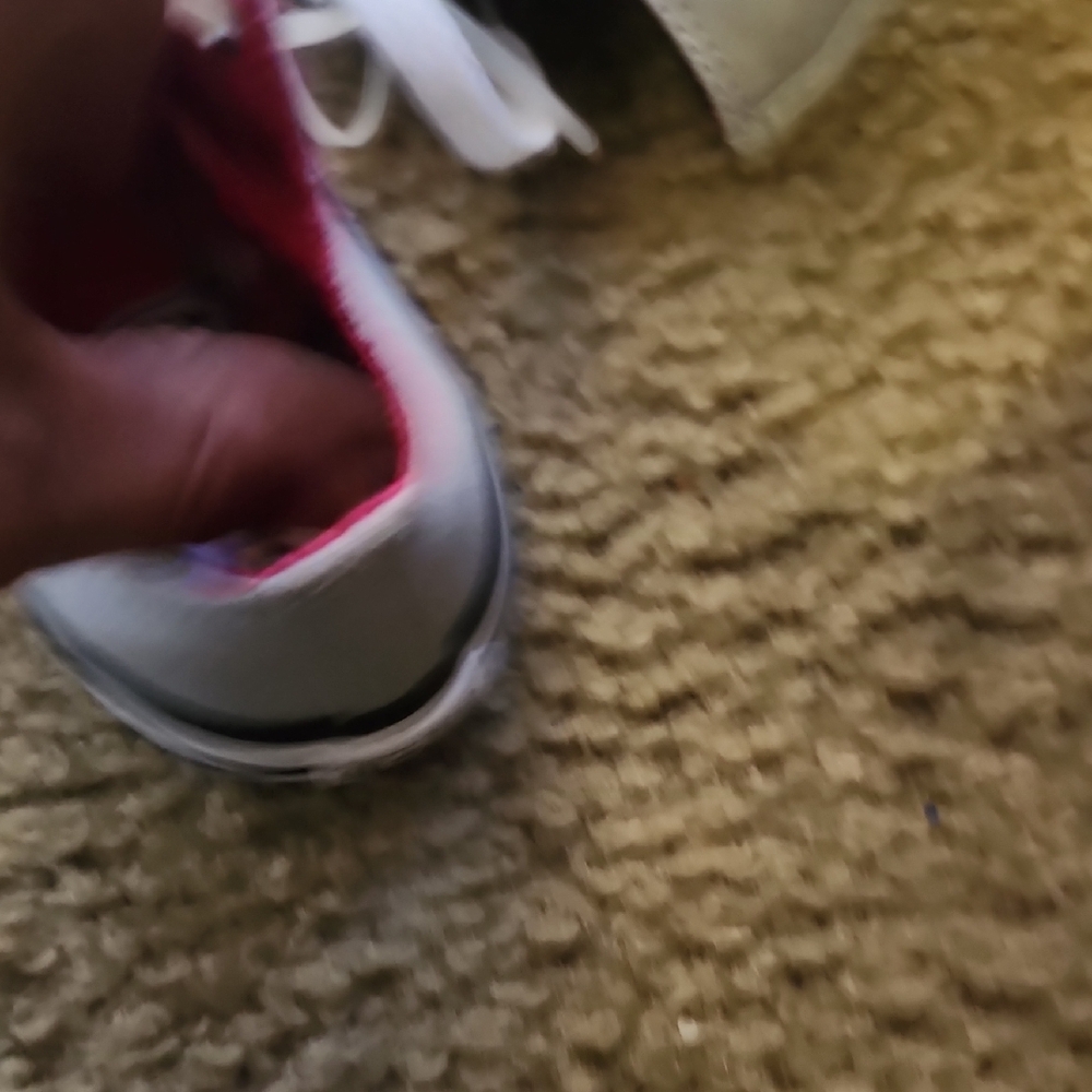 Converse Kids' Sneakers in Gray and Red - Picture 6 of 12